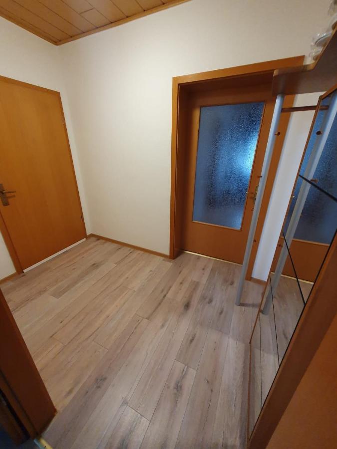Suite Toni Bernburg Luaran gambar